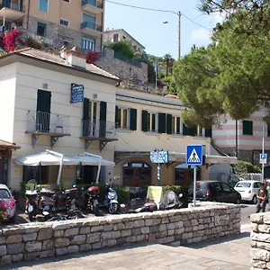  Bed & Breakfast La Lucciola Italia