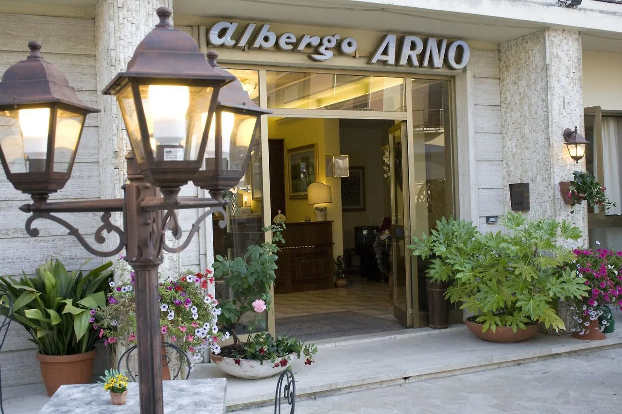 Hotel Arno Chianciano Terme 3*,